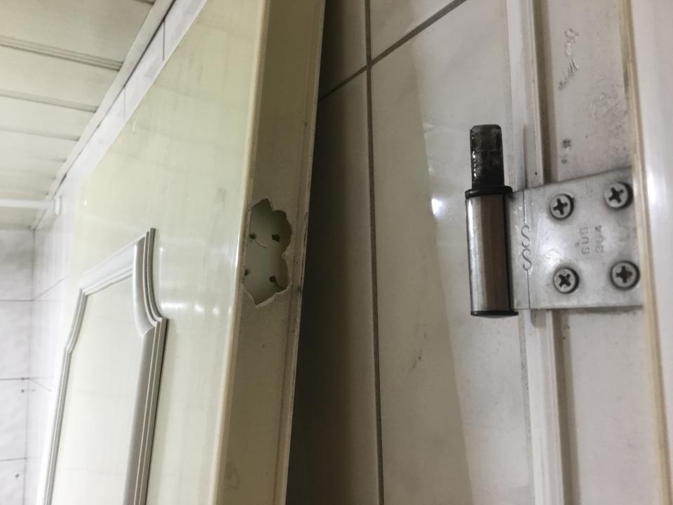 浴室門案件圖片