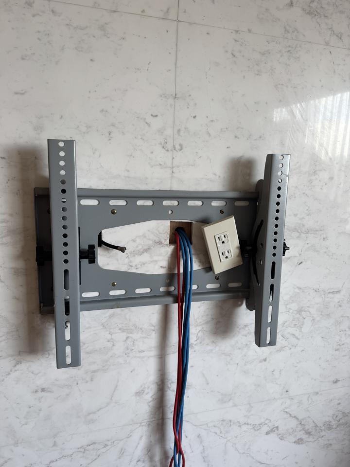 電視壁掛架安裝案件圖片