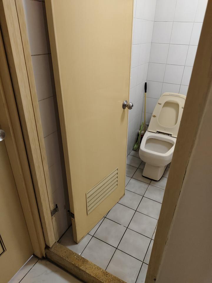 浴室門案件圖片
