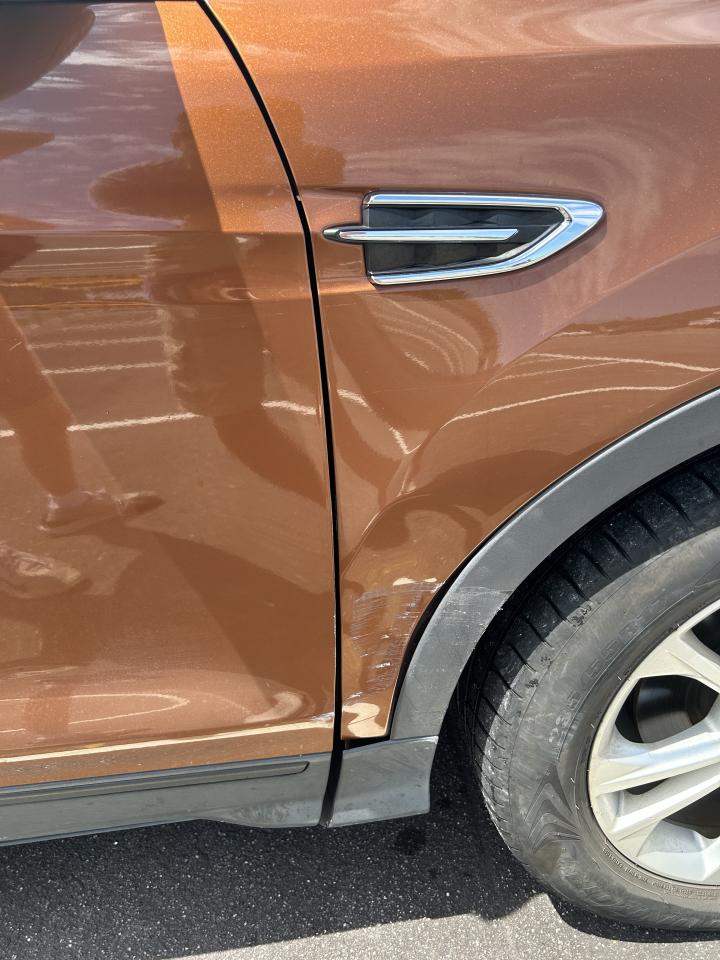 汽車板金烤漆案件圖片