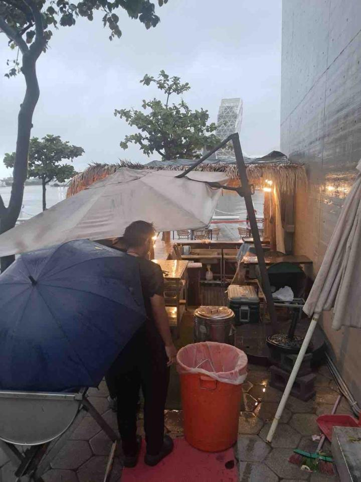 遮雨棚安裝案件圖片