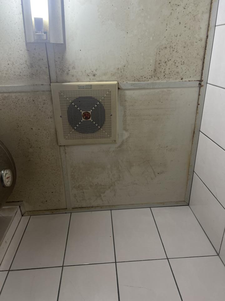 浴室抽風機安裝案件圖片