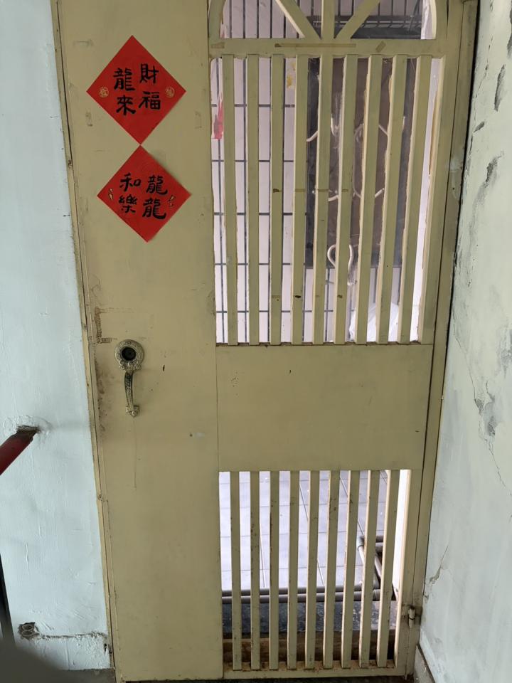 鐵門案件圖片