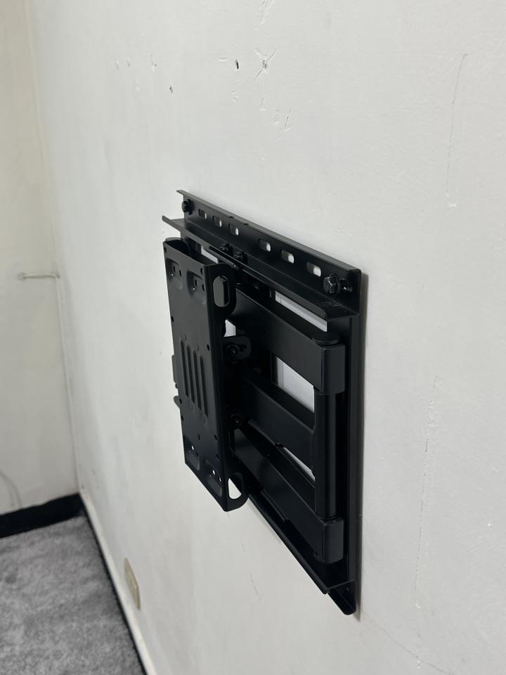 電視壁掛架安裝案件圖片