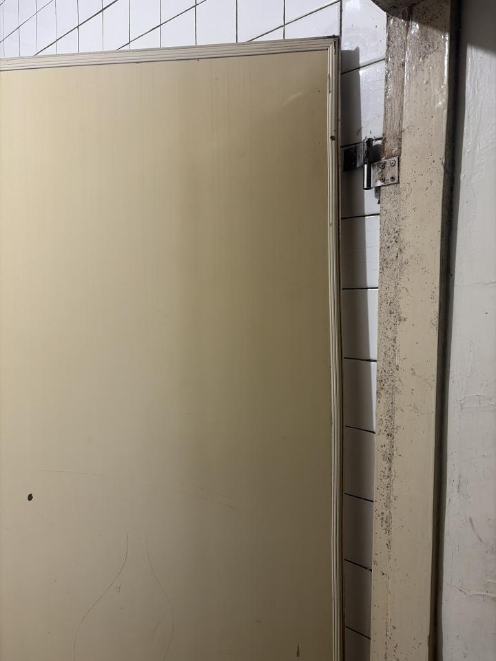 浴室門案件圖片