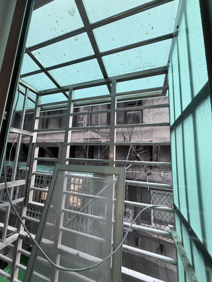 遮雨棚安裝案件圖片