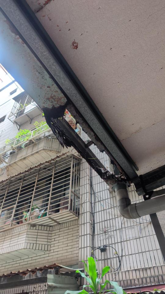 屋簷排水槽施工案件圖片