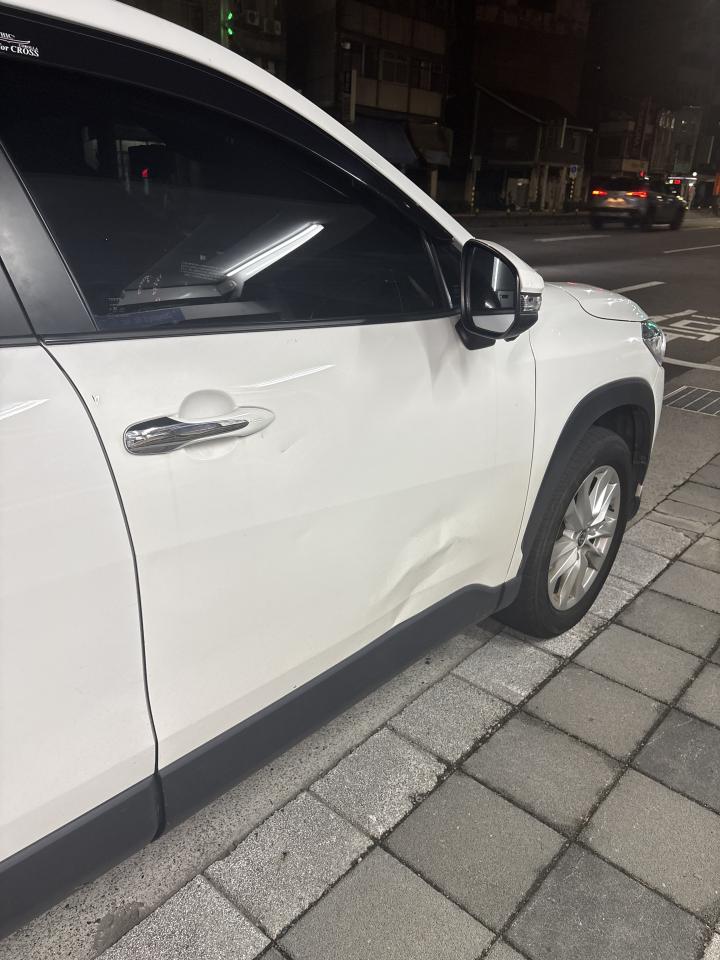 汽車板金烤漆案件圖片
