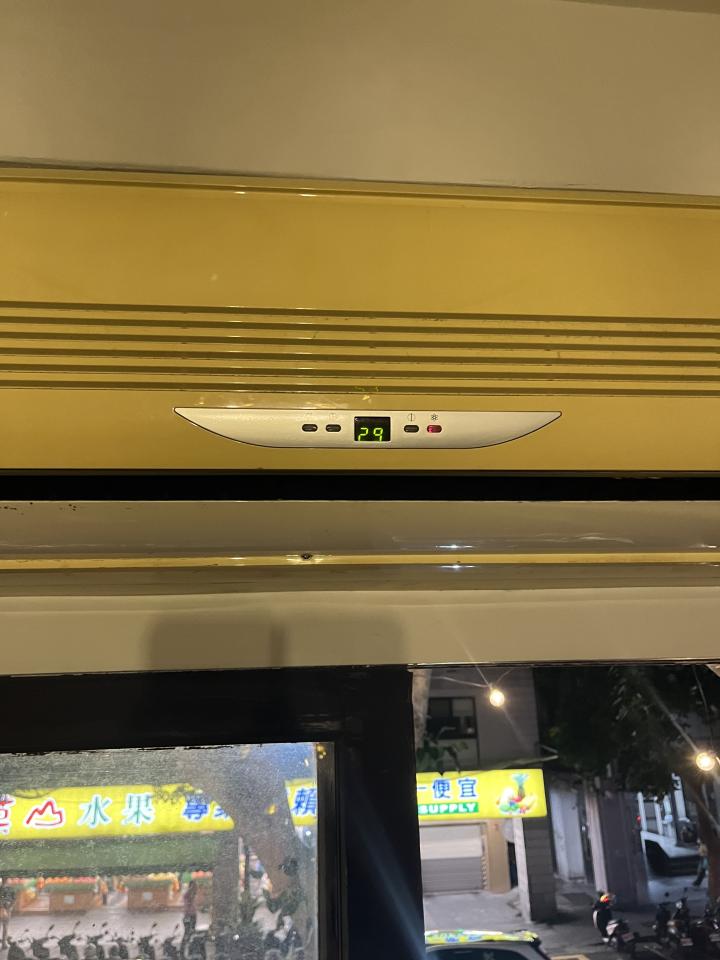 冷氣維修保養案件圖片