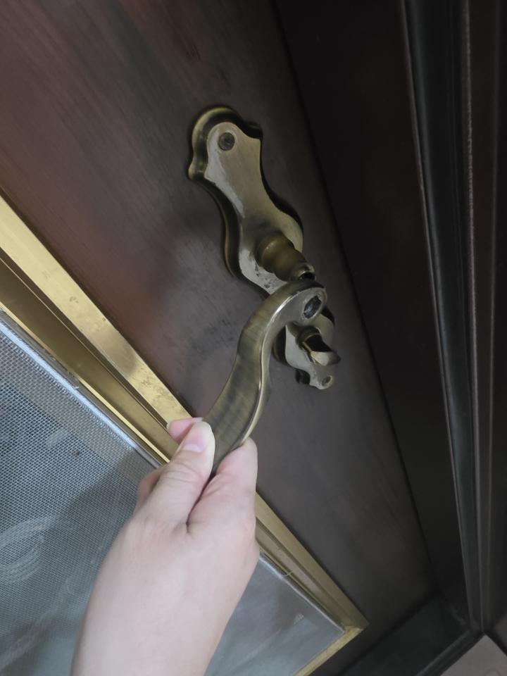 鐵門案件圖片