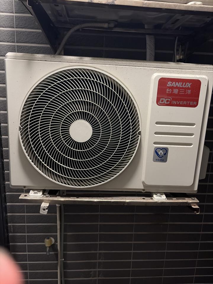 冷氣清洗案件圖片