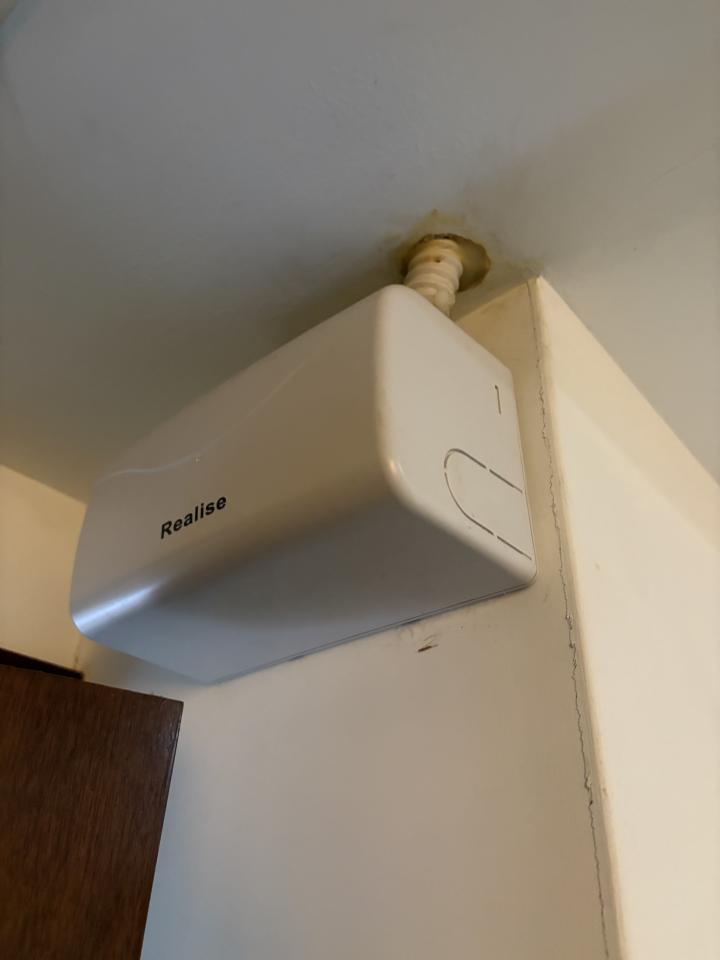 冷氣排水器安裝案件圖片