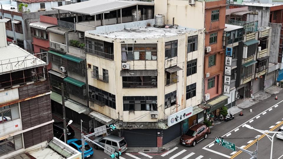 鐵皮屋頂案件圖片