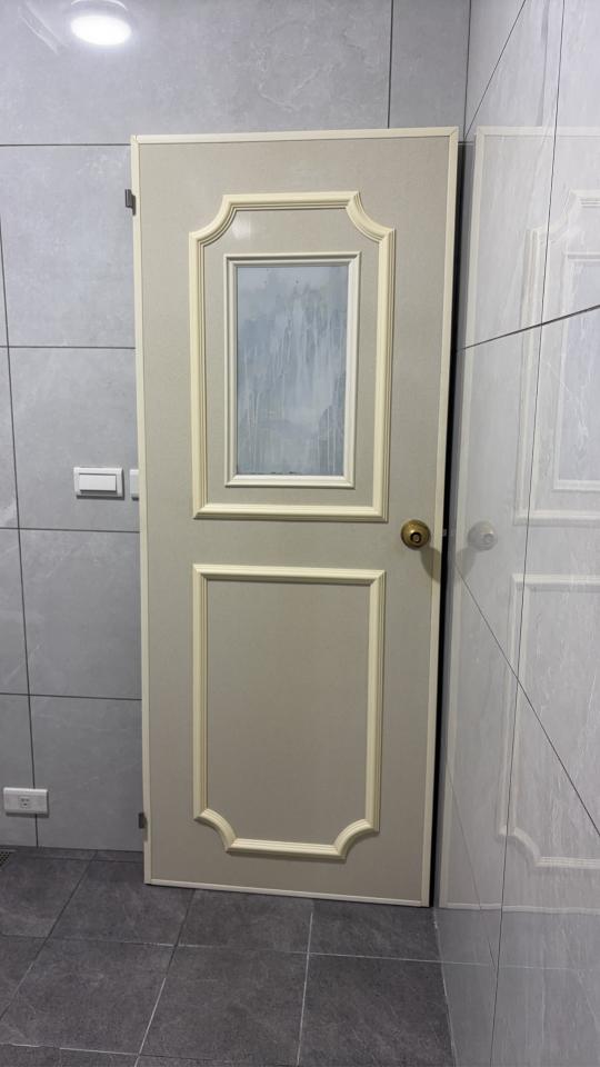 浴室門案件圖片