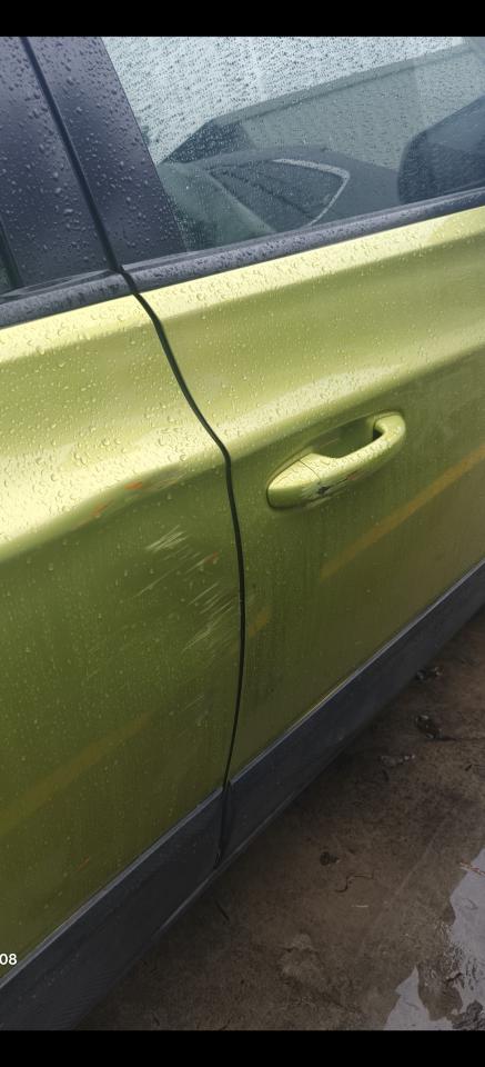 汽車板金烤漆案件圖片