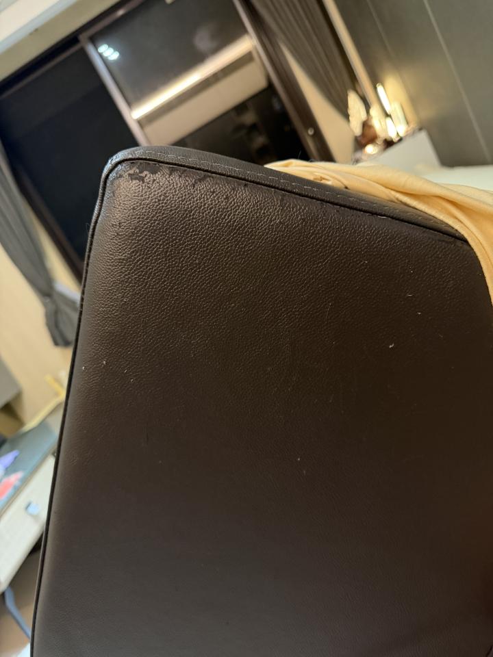 沙發修理案件圖片
