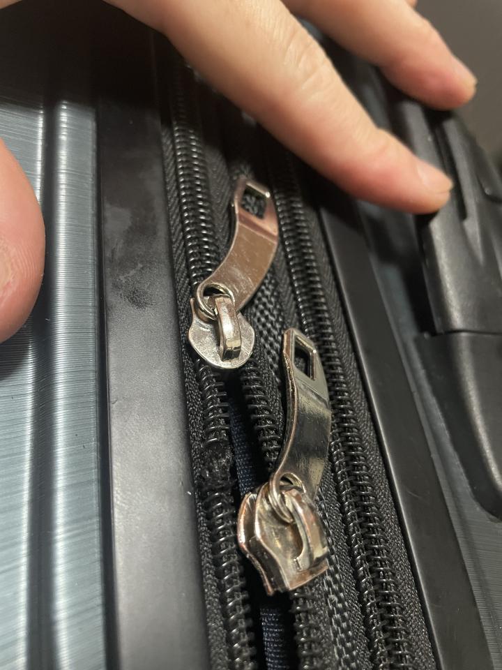 行李箱維修案件圖片