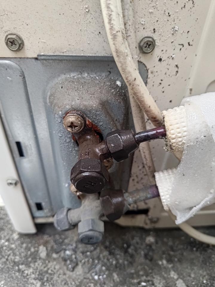 冷氣灌冷媒案件圖片
