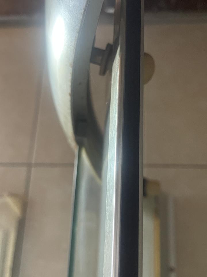 淋浴拉門安裝維修案件圖片