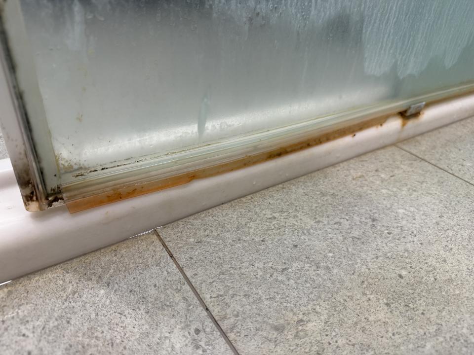 淋浴拉門安裝維修案件圖片