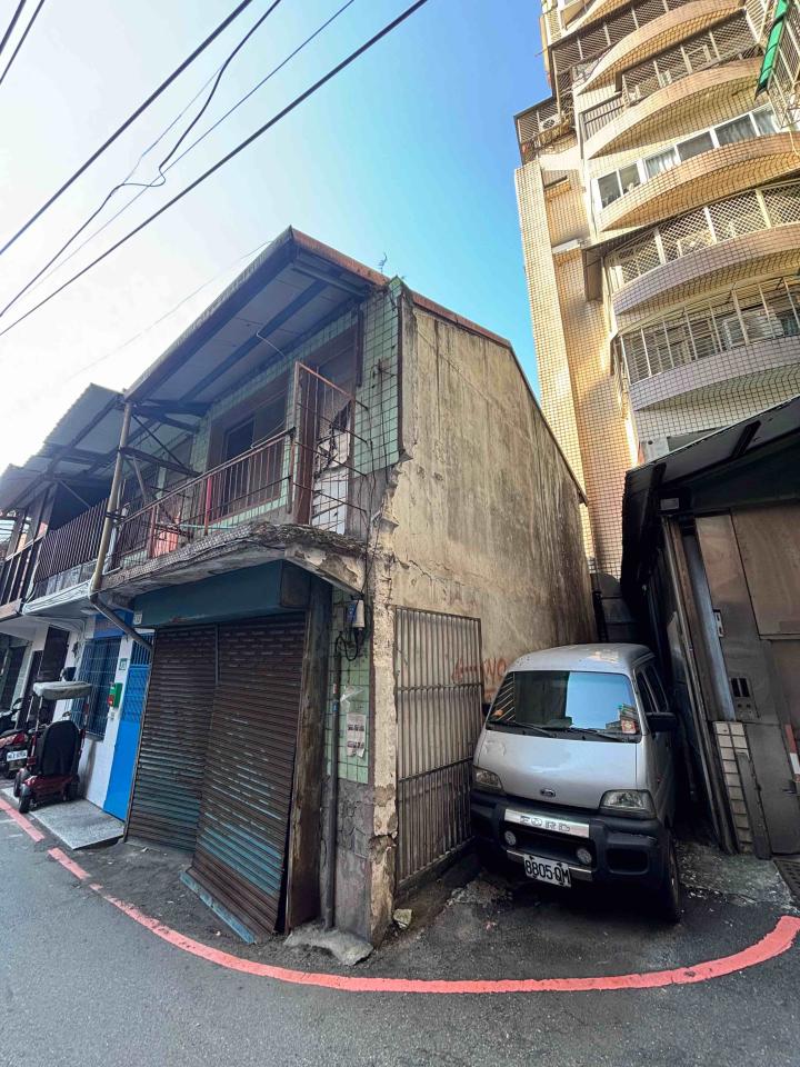鐵捲門維修案件圖片