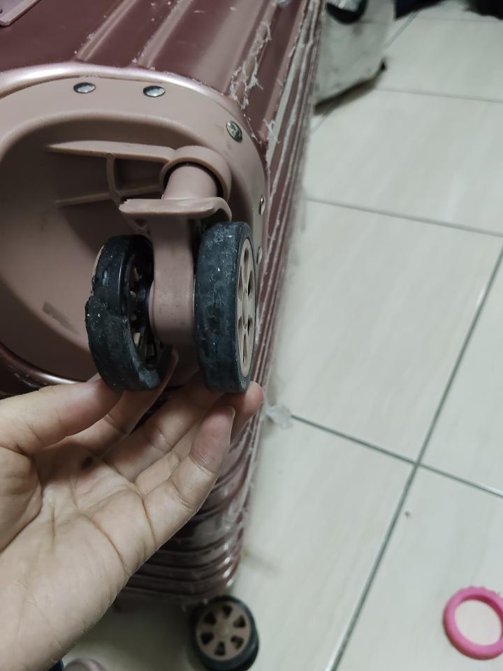 行李箱維修案件圖片