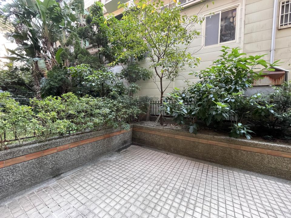 鐵皮屋頂案件圖片
