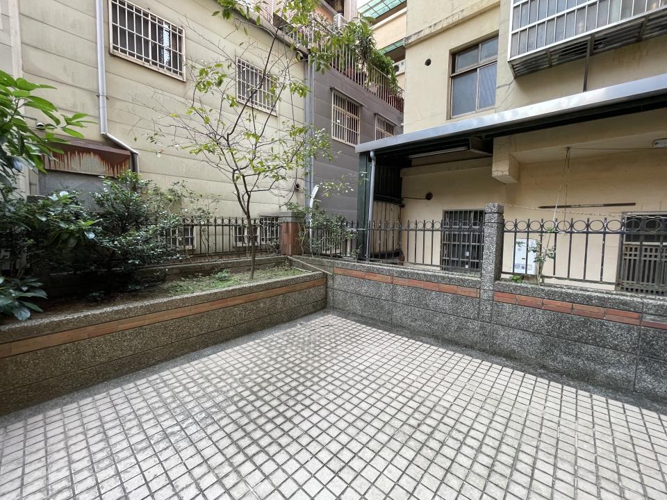 鐵皮屋頂案件圖片
