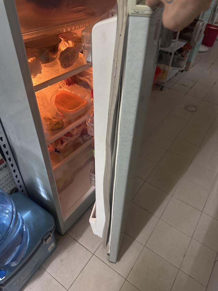 冰箱維修案件圖片