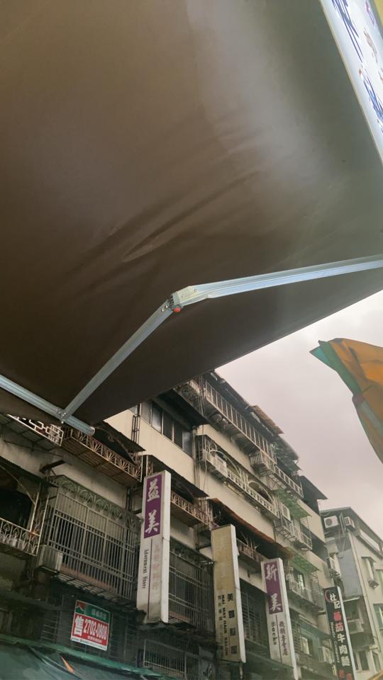 遮雨棚安裝案件圖片