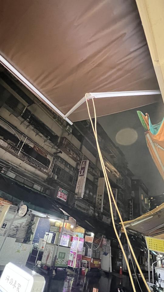 遮雨棚安裝案件圖片