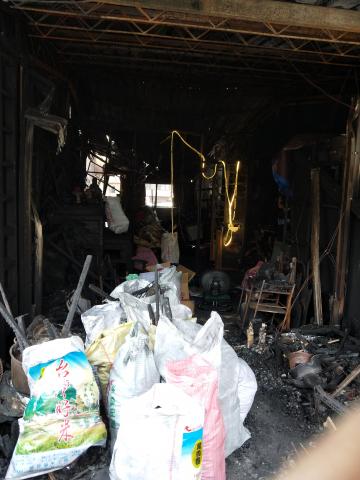 曹龍翔 - 火災後拆除清運