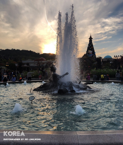 一隻小蜜蜂 - Korea - 愛寶樂園，2018.10.14  / photographer by PEI-LING,WENG