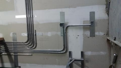 统理水电 - ENT管出线盒开关插座配管。