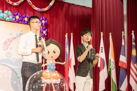 吳翊弘 - 亞洲八國學生英文專題比賽(ASEP)的主持照片