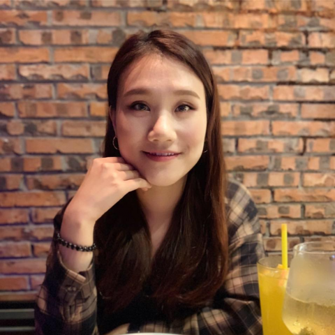 提供唱歌教学服務的專家Joyce