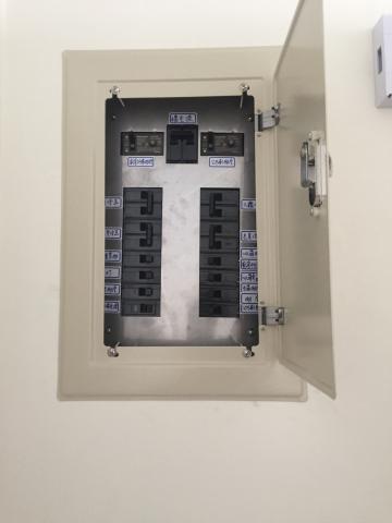 「居家水電維修社」 - 匯流排電箱按裝