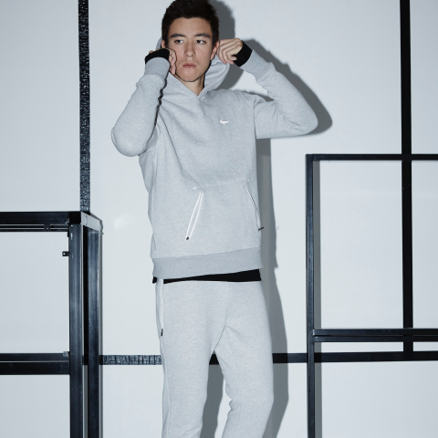 爲之商企 - 男裝商企設計＿袋鼠口袋耳機洞帽Ｔ