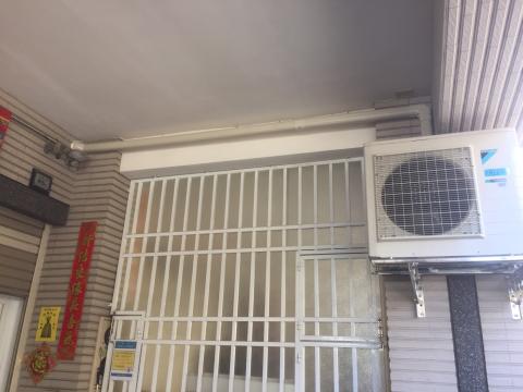 冷氣安裝 保養 維修 - 外機管槽