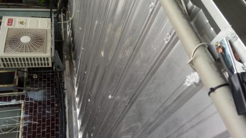 力丞金屬工程行 - 台北市遼寧街遮雨棚浪板鏽蝕漏水更新不繡鋼浪板