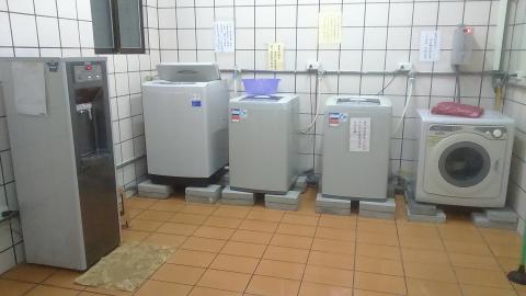 劉小姐 - 公設洗衣間整理