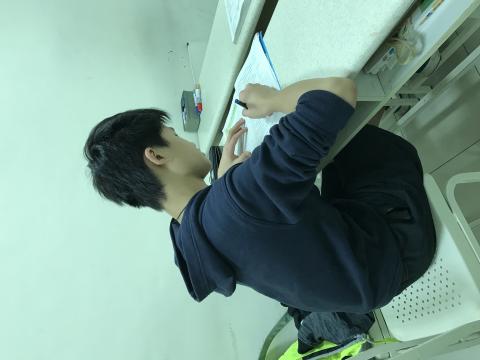 Sam - 認真的孩子 真的很帥氣