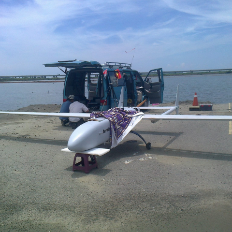 黃詩偉 - 中型無人機