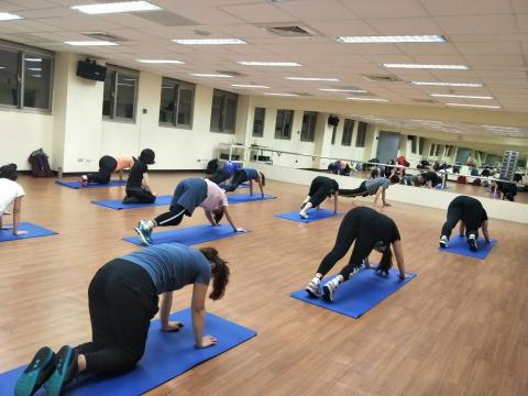 國家高考營養師/自由教練/國標舞教練 - 北區國民運動中心燃脂循環肌力課程
