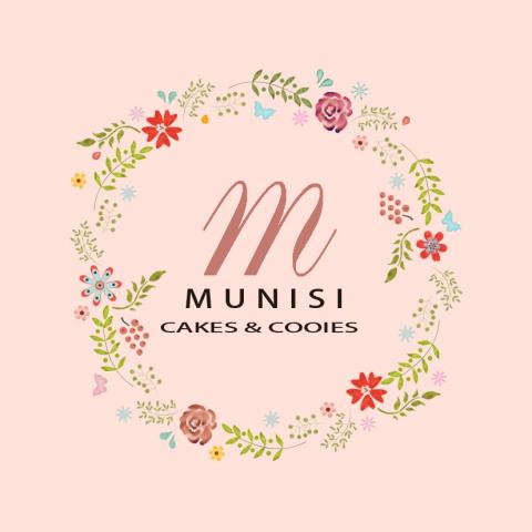 Molly 廖 - 點心蛋糕店的LOGO設計，紛紅色甜蜜蜜的氛圍瀰漫封面