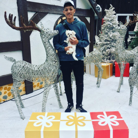 提供高中化學服務的專家陳冠文