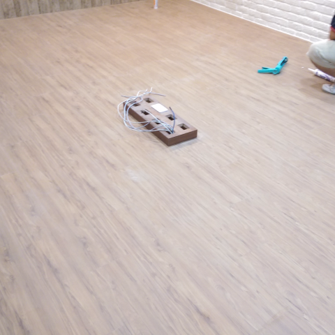 佳欣木質地板 - 