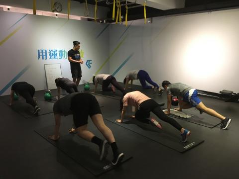 馬可 - #核心訓練
到底什麼是核心？
核心是身體能對抗外在的力量
核心也不只單單有捲腹 棒式抗伸展的訓練方式而已 而還有其他三種面向要訓練才會擁有健康強壯的核心喔