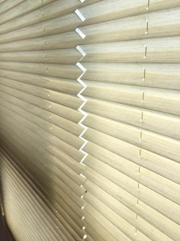 詹皓文 - 風琴簾側面近照