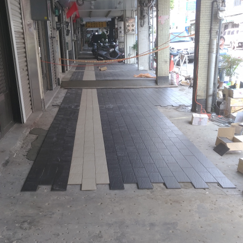 盧政佑 - 15*30騎樓地板重新貼轉
